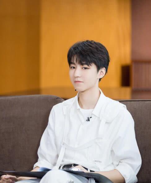 王俊凯肖战最新爆料图片,神秘幕后故事大揭秘! 第2张 王俊凯肖战最新爆料图片,神秘幕后故事大揭秘! 第2张